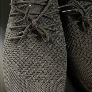 Men's Athletic Shoes